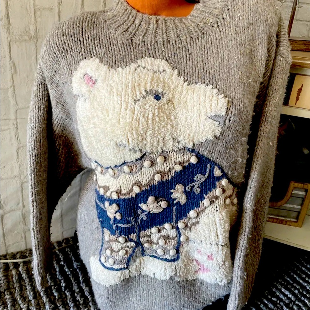RARE VTG. EXPRESS Tricot Handknitted Angora/wool Polar Bear Sweater  S NEW